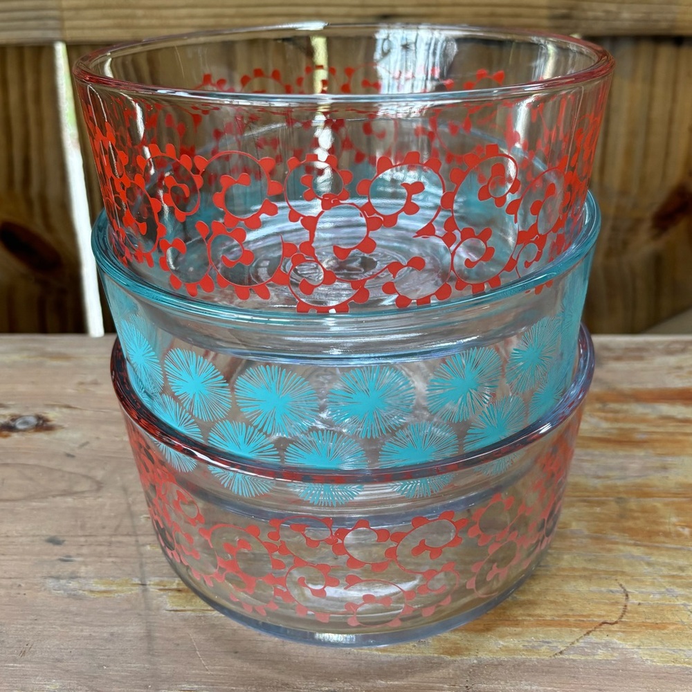 3 Pioneer Woman Flea Market Red Swirls & Teal Dandelions 4 Cup Quart Glass Bowls
